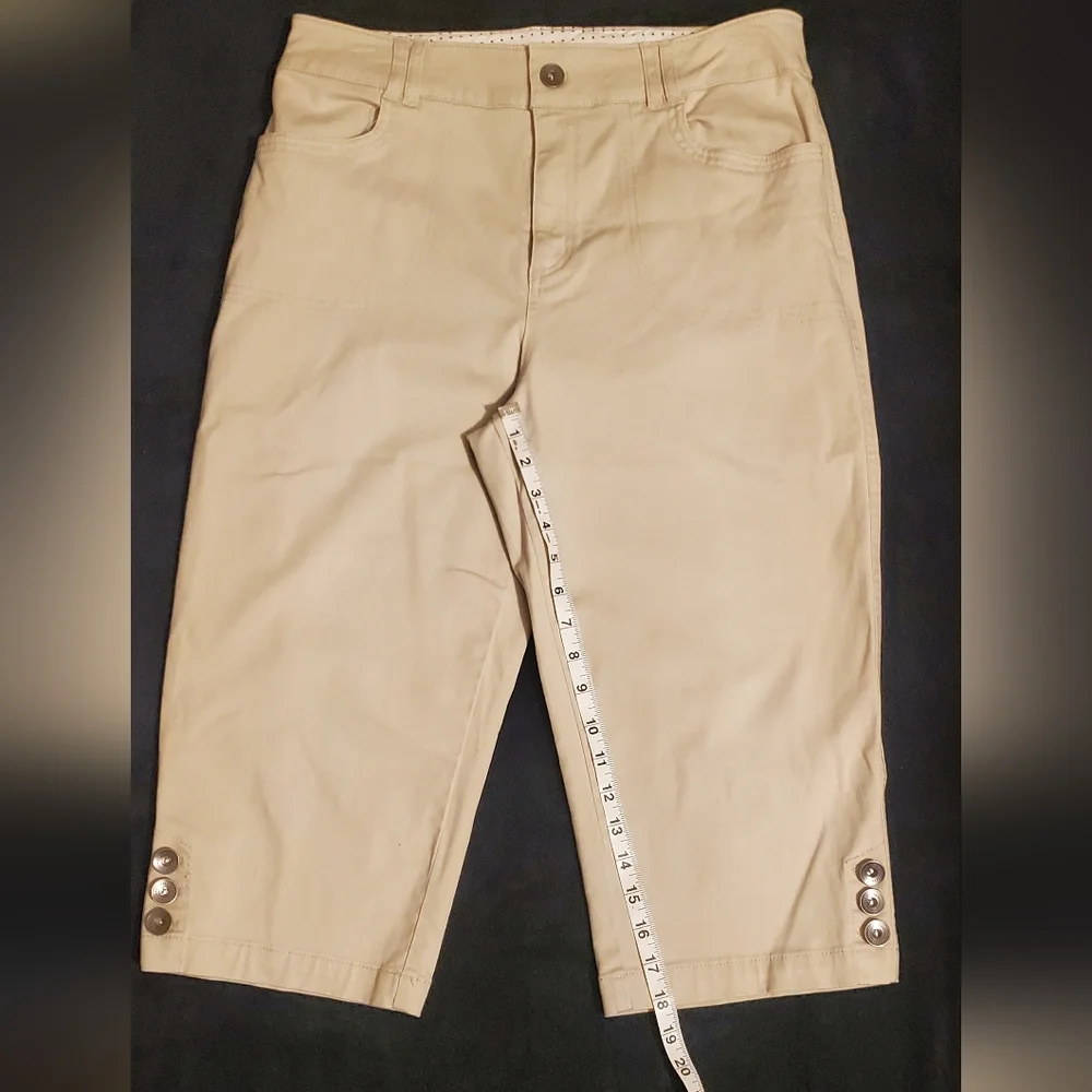 Christopher & Banks Color Tan Khaki  Capri Pants Women's SIZE 10 Stretch - Picture 7 of 11